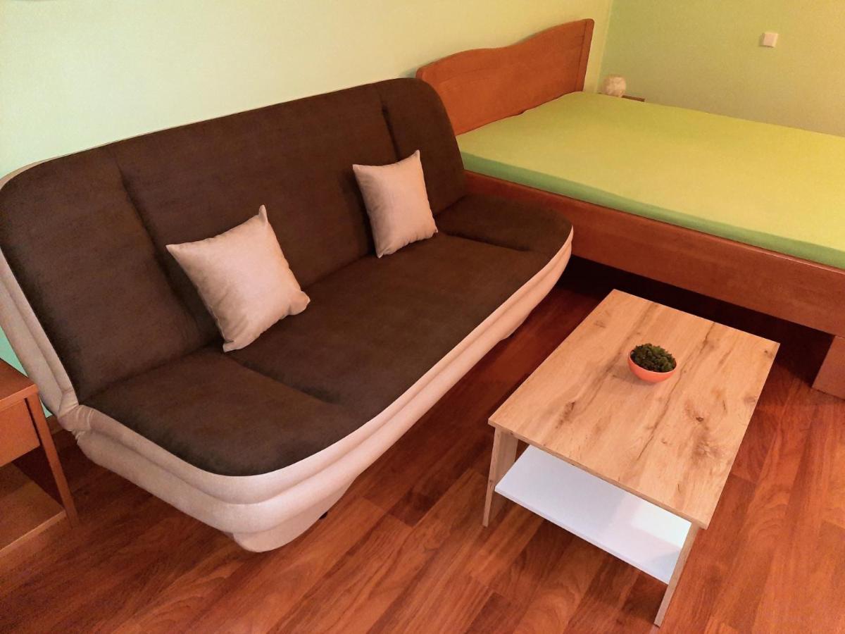 Appartement V Prirode Na Okraji Frenstatu Pod Radhostem à Frenštát pod Radhoštěm Extérieur photo
