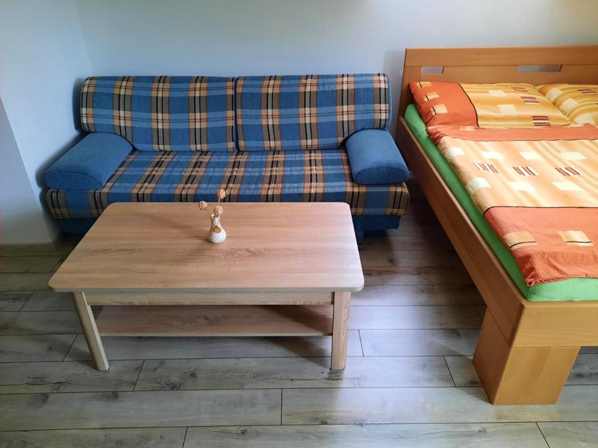 Appartement V Prirode Na Okraji Frenstatu Pod Radhostem à Frenštát pod Radhoštěm Extérieur photo