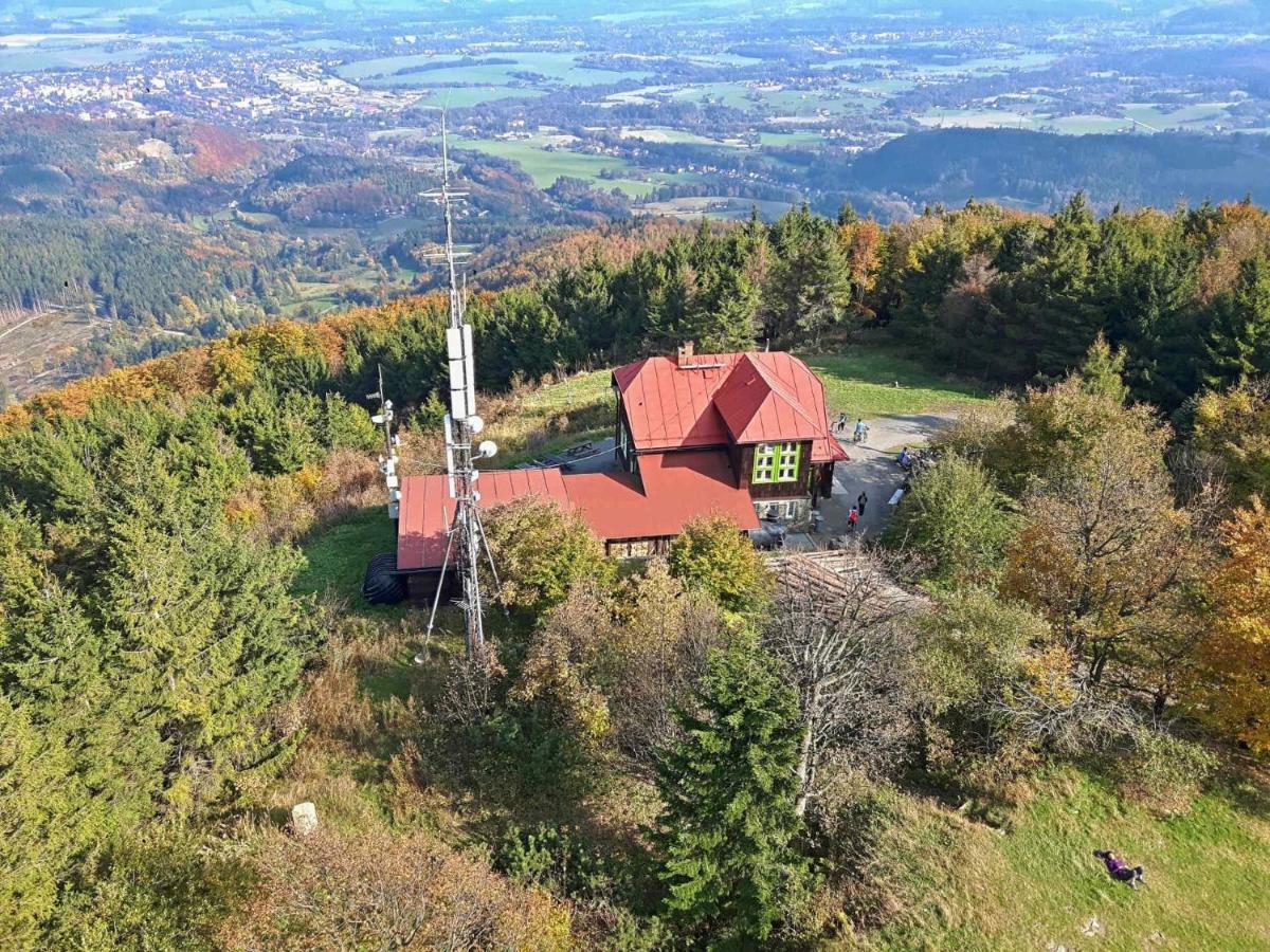 Appartement V Prirode Na Okraji Frenstatu Pod Radhostem à Frenštát pod Radhoštěm Extérieur photo